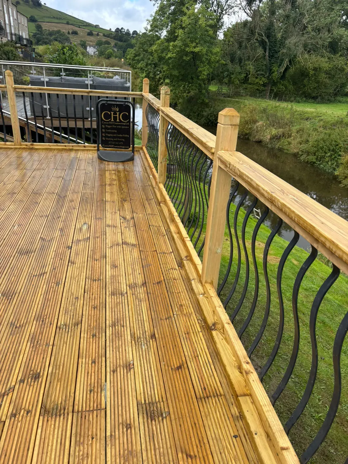 Decking balustrade close-up completed by Crown Hill Contracting